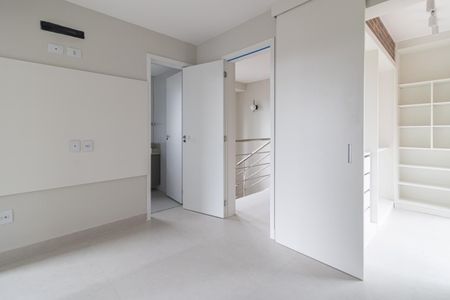 Apartamento à venda com 97m², 2 quartos e 1 vaga Apartamento à venda com 97m², 2 quartos e 1 vagaQuarto Suíte 1