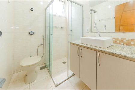 Apartamento à venda com 115m², 3 quartos e 2 vagasBanheiro social