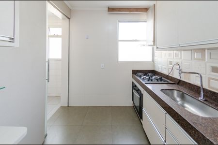Apartamento à venda com 115m², 3 quartos e 2 vagasCozinha