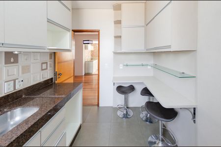 Apartamento à venda com 115m², 3 quartos e 2 vagasCozinha