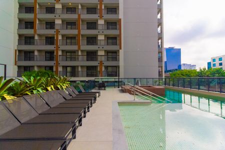 Studio à venda com 24m², 1 quarto e sem vagaPiscina