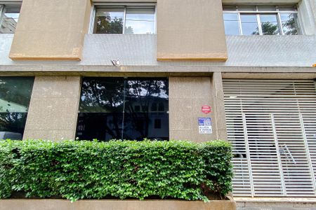 Apartamento para alugar com 206m², 4 quartos e 1 vaga Apartamento para alugar com 206m², 4 quartos e 1 vagaFachada - Plaquinha