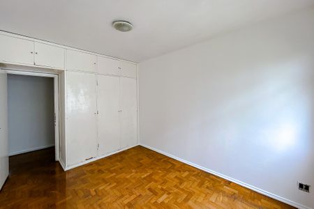 Apartamento para alugar com 206m², 4 quartos e 1 vaga Apartamento para alugar com 206m², 4 quartos e 1 vagaQuarto 3
