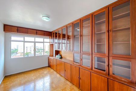 Apartamento para alugar com 206m², 4 quartos e 1 vaga Apartamento para alugar com 206m², 4 quartos e 1 vagaQuarto 1