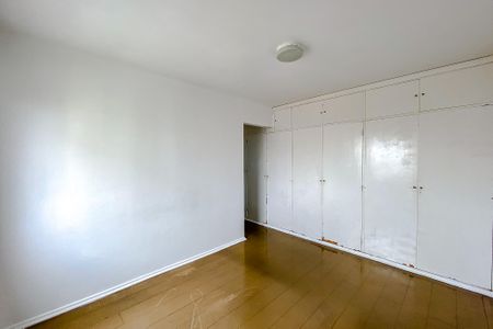Apartamento para alugar com 206m², 4 quartos e 1 vaga Apartamento para alugar com 206m², 4 quartos e 1 vagaQuarto 2 - Suíte