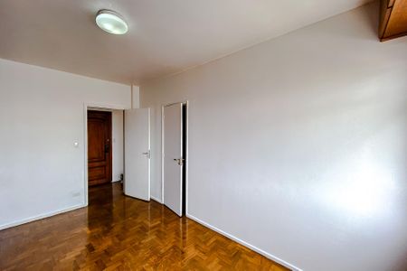 Apartamento para alugar com 206m², 4 quartos e 1 vaga Apartamento para alugar com 206m², 4 quartos e 1 vagaQuarto 1