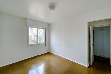 Apartamento para alugar com 206m², 4 quartos e 1 vaga Apartamento para alugar com 206m², 4 quartos e 1 vagaQuarto 2 - Suíte