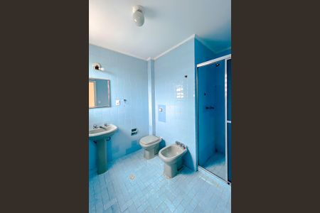 Apartamento para alugar com 206m², 4 quartos e 1 vaga Apartamento para alugar com 206m², 4 quartos e 1 vagaBanheiro da Suíte