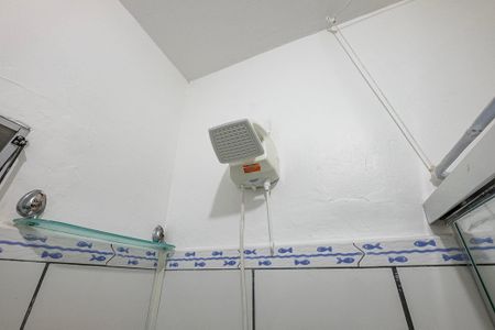 Banheiro  de apartamento à venda com 1 quarto, 37m² em Pinheiros, São Paulo