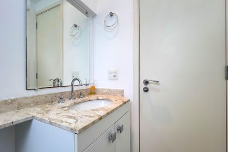 Banheiro de kitnet/studio à venda com 1 quarto, 28m² em Cambuci, São Paulo