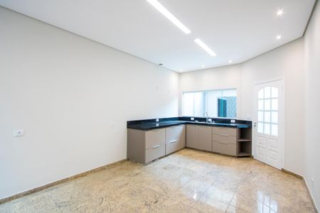 Casa à venda com 244m², 3 quartos e 5 vagasCozinha