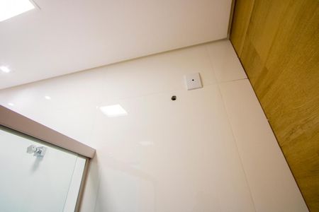 Casa à venda com 244m², 3 quartos e 5 vagasBanheiro do quarto 2