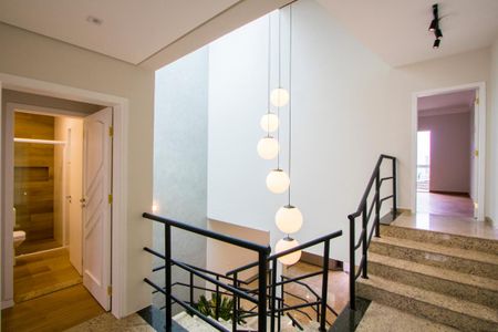 Casa à venda com 244m², 3 quartos e 5 vagasCorredor