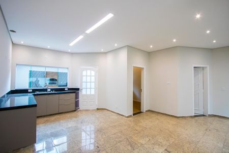 Casa à venda com 244m², 3 quartos e 5 vagasCozinha