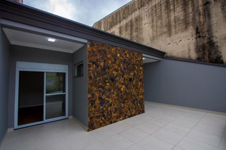 Casa à venda com 244m², 3 quartos e 5 vagasVaranda do quarto 2 e 3