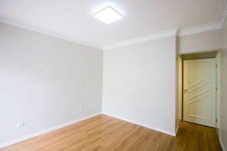 Casa à venda com 244m², 3 quartos e 5 vagasQuarto 2 - Suíte