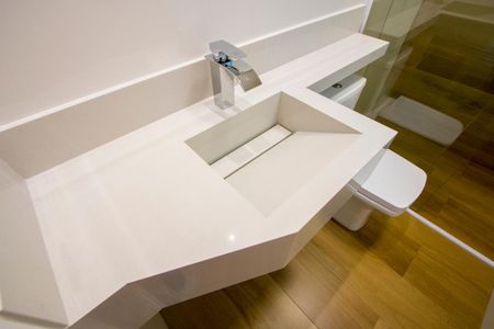 Casa à venda com 244m², 3 quartos e 5 vagasBanheiro do quarto 2