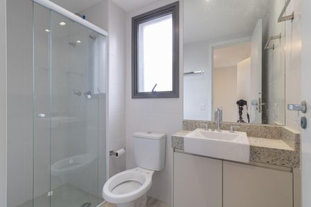 Apartamento para alugar com 97m², 2 quartos e 1 vaga Apartamento para alugar com 97m², 2 quartos e 1 vagaBanheiro da Suíte 1