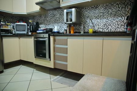 Casa à venda com 250m², 2 quartos e 1 vagaCozinha 