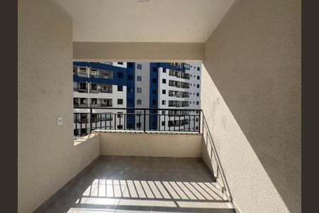 Apartamento para alugar com 67m², 3 quartos e 1 vagaSacada