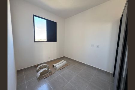 Apartamento para alugar com 67m², 3 quartos e 1 vagaQuarto 2