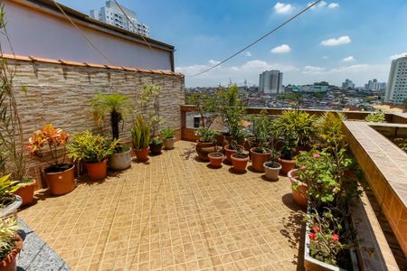 Casa à venda com 105m², 3 quartos e sem vaga Casa à venda com 105m², 3 quartos e sem vagaVaranda