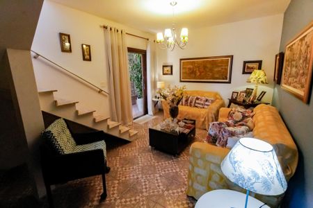 Sala de casa à venda com 3 quartos, 105m² em Parque Reboucas, São Paulo