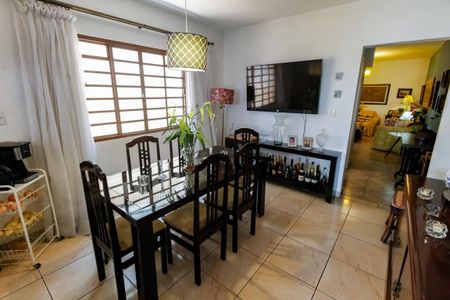 Casa à venda com 105m², 3 quartos e sem vaga Casa à venda com 105m², 3 quartos e sem vagaSala de Jantar