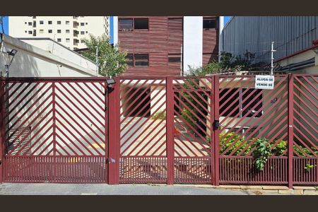 Apartamento para alugar com 107m², 2 quartos e 1 vaga Apartamento para alugar com 107m², 2 quartos e 1 vagaFachada