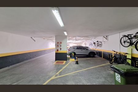 Apartamento para alugar com 107m², 2 quartos e 1 vaga Apartamento para alugar com 107m², 2 quartos e 1 vagaGaragem