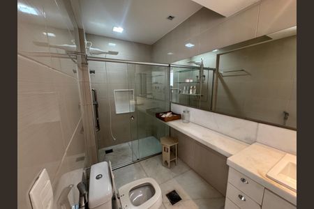 Apartamento para alugar com 180m², 3 quartos e 4 vagasBanheiro 2