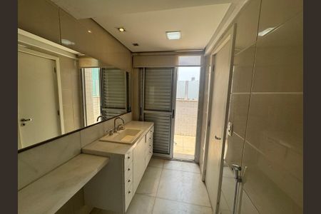 Apartamento para alugar com 180m², 3 quartos e 4 vagasÁrea comum