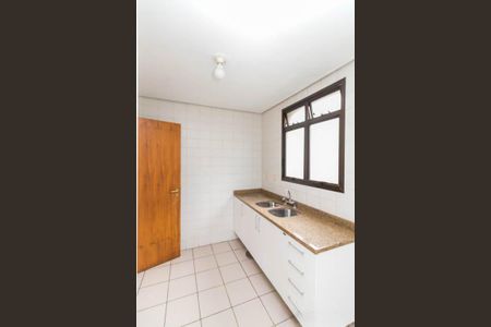 Apartamento à venda com 128m², 2 quartos e 2 vagasCozinha