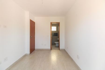 Apartamento à venda com 136m², 3 quartos e 2 vagas Apartamento à venda com 136m², 3 quartos e 2 vagasSuíte