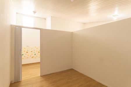 Casa para alugar com 29m², 1 quarto e sem vaga Casa para alugar com 29m², 1 quarto e sem vagaSala/Quarto