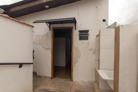 Casa para alugar com 29m², 1 quarto e sem vaga Casa para alugar com 29m², 1 quarto e sem vagaÁrea de Serviço