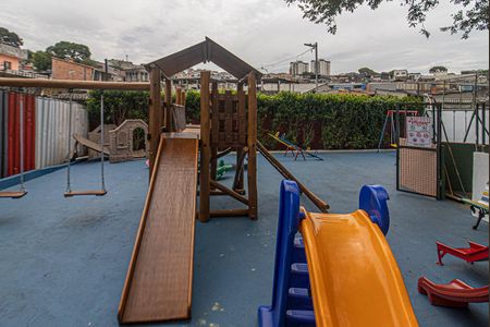 Apartamento à venda com 64m², 3 quartos e 1 vagaplay ground_2