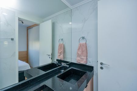 Apartamento para alugar com 58m², 2 quartos e 1 vaga Apartamento para alugar com 58m², 2 quartos e 1 vagaBanheiro da Suíte
