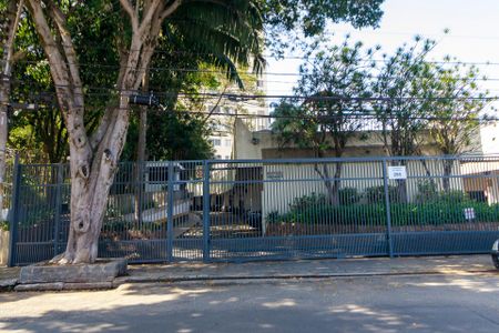 Apartamento para alugar com 64m², 2 quartos e 1 vaga Apartamento para alugar com 64m², 2 quartos e 1 vagaFachada