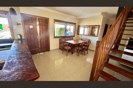 Sala de casa de condomínio para alugar com 4 quartos, 260m² em Vicente Pires, Brasília