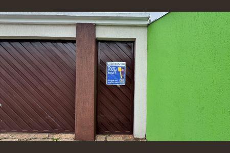 Casa de condomínio para alugar com 260m², 4 quartos e 6 vagasPortão