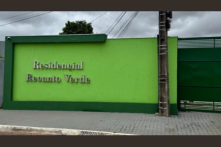 Casa de condomínio para alugar com 260m², 4 quartos e 6 vagasEntrada Condomínio