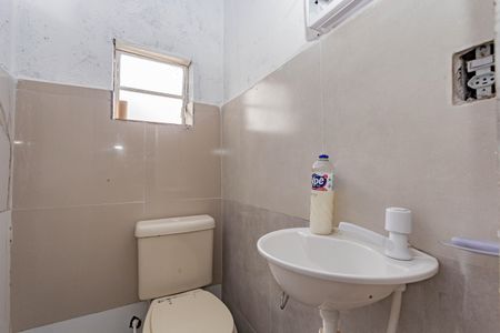 Banheiro de kitnet/studio para alugar com 1 quarto, 12m² em Sacoma, São Paulo