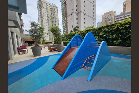 Apartamento à venda com 166m², 3 quartos e 2 vagas Apartamento à venda com 166m², 3 quartos e 2 vagasÁrea comum - Playground