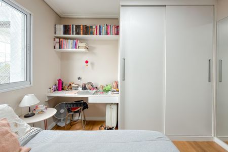 Apartamento à venda com 84m², 3 quartos e 2 vagas Apartamento à venda com 84m², 3 quartos e 2 vagasQuarto 1