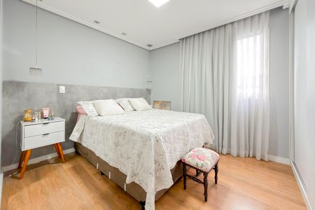 Apartamento à venda com 84m², 3 quartos e 2 vagas Apartamento à venda com 84m², 3 quartos e 2 vagasSuíte