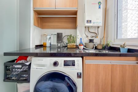 Apartamento à venda com 84m², 3 quartos e 2 vagas Apartamento à venda com 84m², 3 quartos e 2 vagasÁrea de Serviço