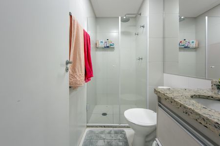 Apartamento à venda com 84m², 3 quartos e 2 vagas Apartamento à venda com 84m², 3 quartos e 2 vagasBanheiro Social