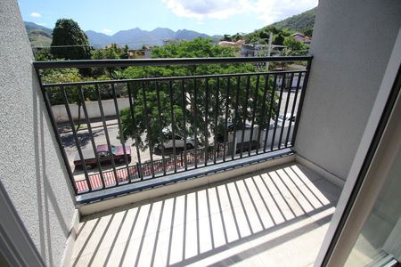 Varanda de apartamento à venda com 2 quartos, 48m² em Taquara, Rio de Janeiro