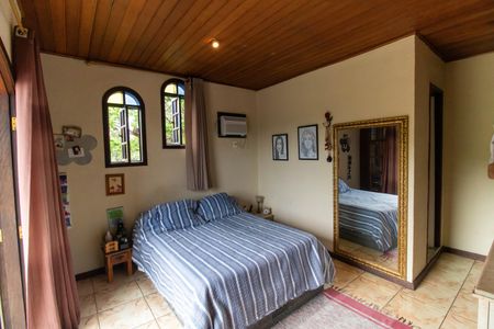 Casa para alugar com 244m², 3 quartos e 2 vagasSuíte 1